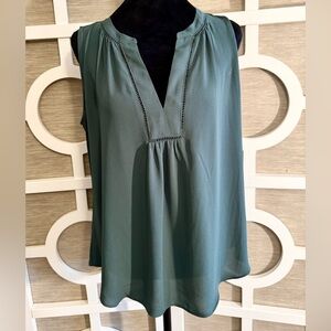 ANN TAYLOR LOFT “Emerald” Sleeveless Satin-like Top, SZ-M